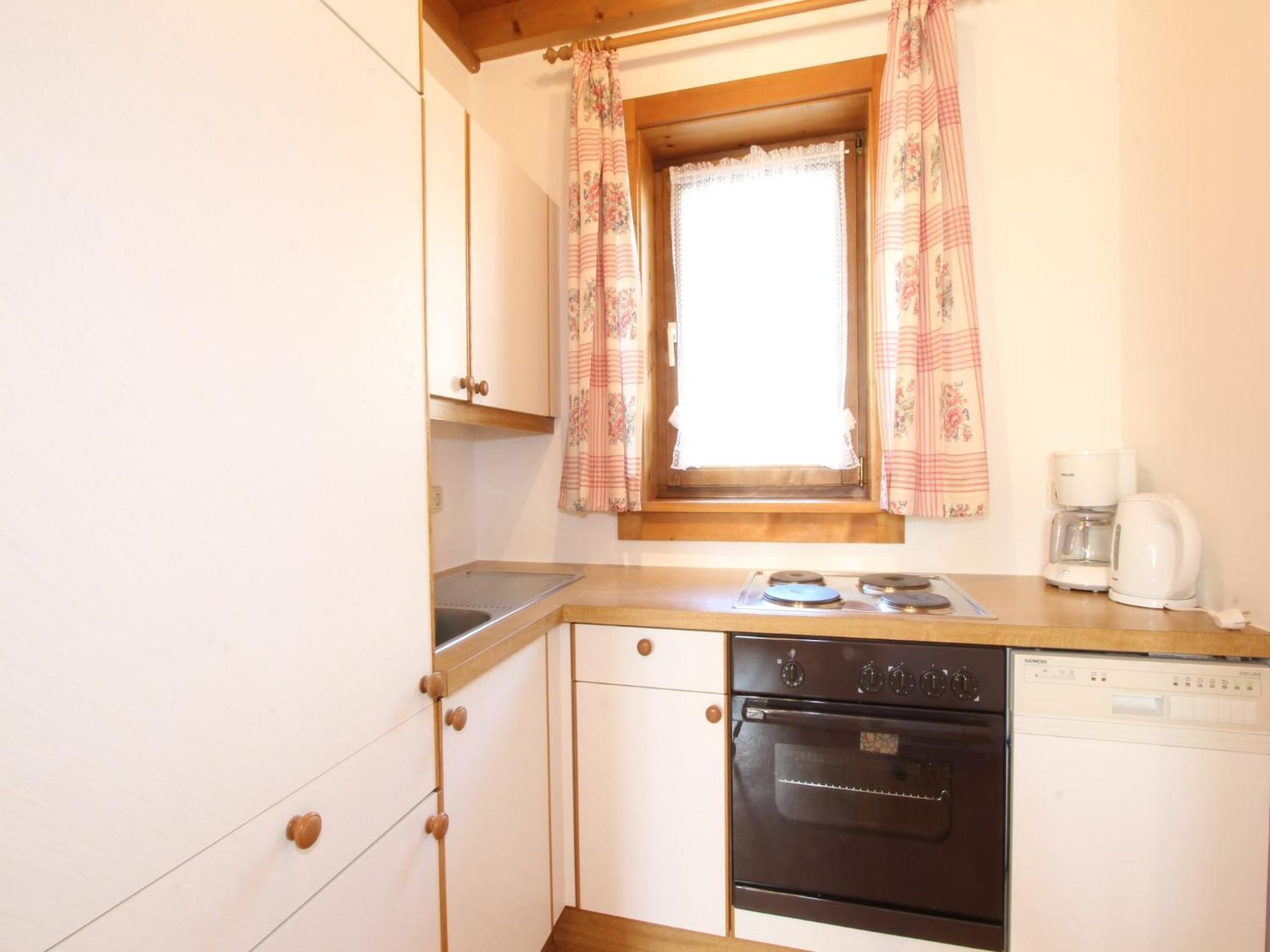 Apartment Spacious Near Area In *
