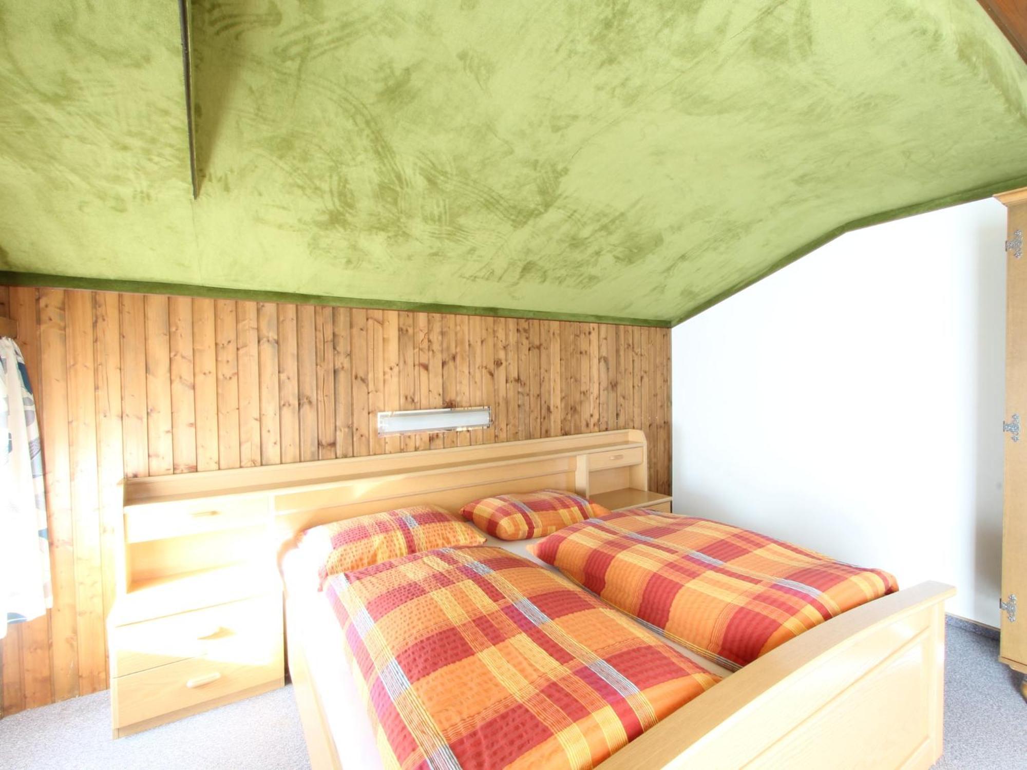 Spacious Near Area In